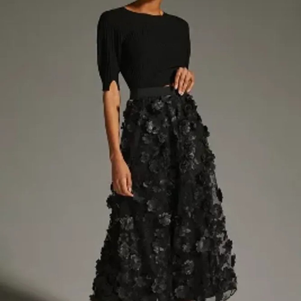 Anthropologie Black Floral Applique skirt Size XS (see notes)